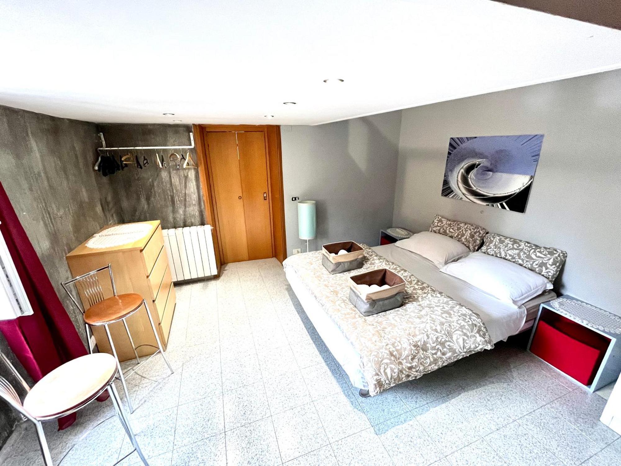 Romuhouse Economy Apartment Metro B Zewnętrze zdjęcie